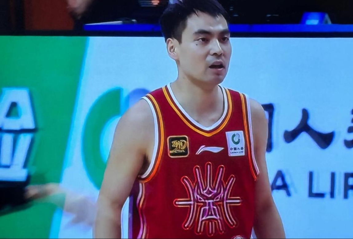 关于台湾男篮惨遭惨败，教练组全力振奋士气的信息